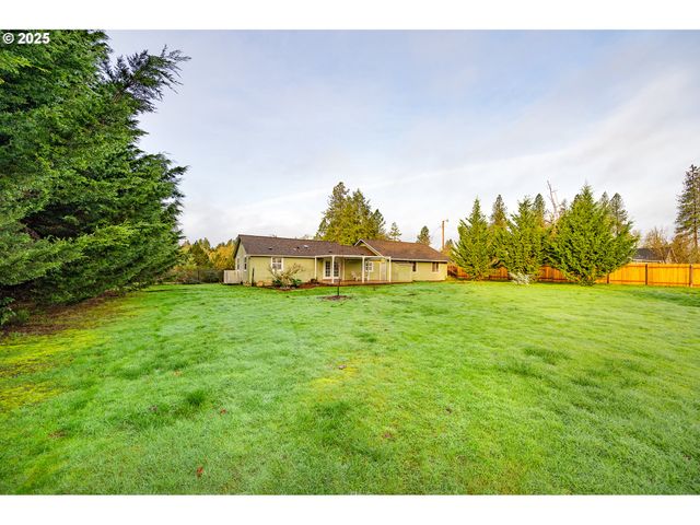 88165 HUSTON Rd, Veneta, OR 97487