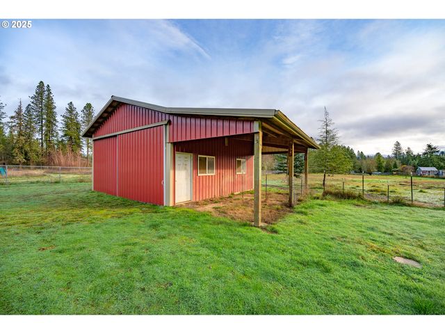 88165 HUSTON Rd, Veneta, OR 97487