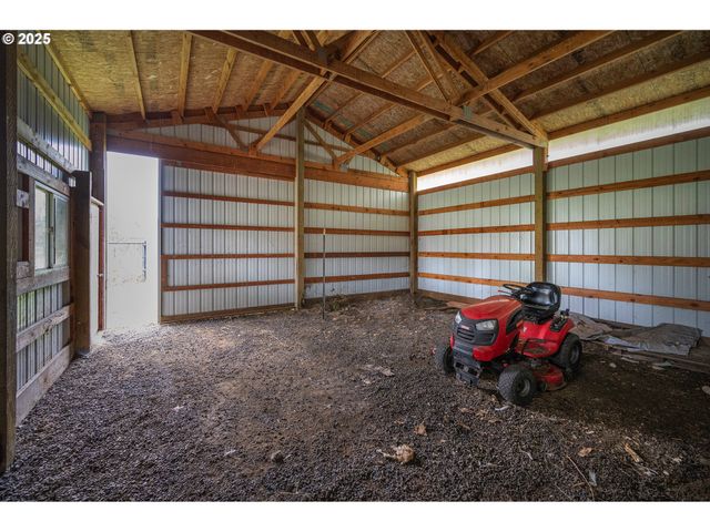 88165 HUSTON Rd, Veneta, OR 97487