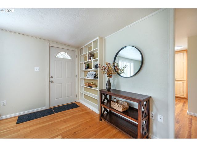 88165 HUSTON Rd, Veneta, OR 97487