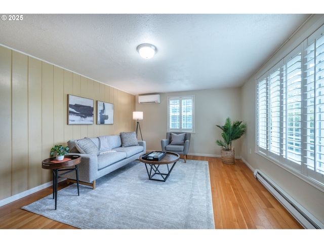 88165 HUSTON Rd, Veneta, OR 97487