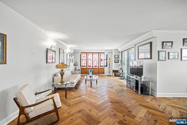 7855 Boulevard E 6A, North Bergen, NJ 07047
