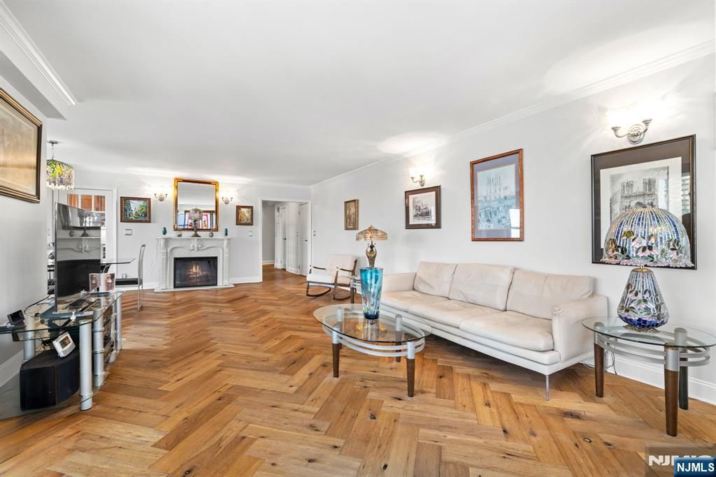 7855 Boulevard E 6A, North Bergen, NJ 07047