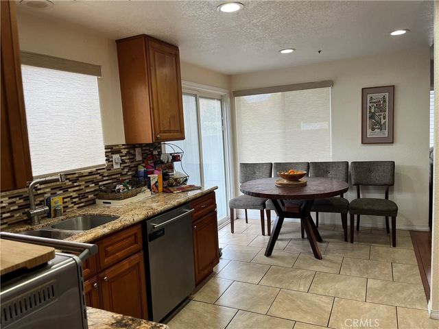 13747 Cabrillo Court, Fontana, CA 92336