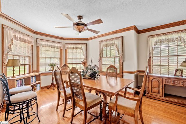 1100 Pine Knoll, Pendleton, SC 29670