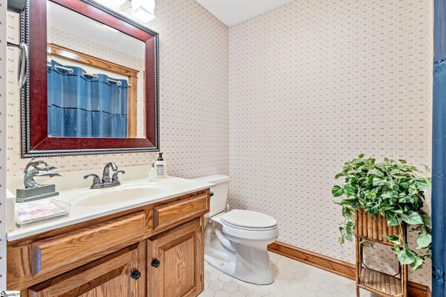 1100 Pine Knoll, Pendleton, SC 29670