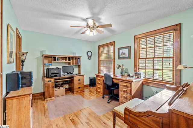 1100 Pine Knoll, Pendleton, SC 29670