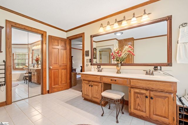 1100 Pine Knoll, Pendleton, SC 29670