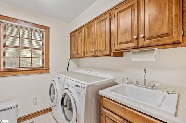 1100 Pine Knoll, Pendleton, SC 29670