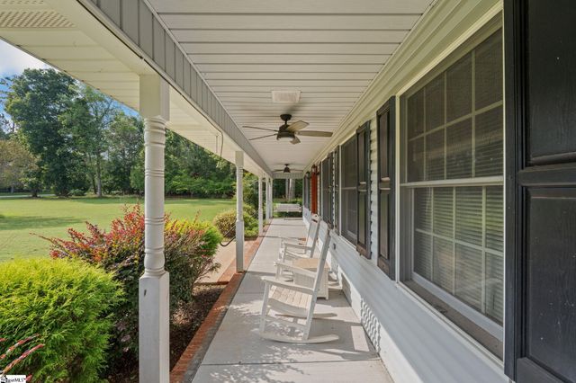 1100 Pine Knoll, Pendleton, SC 29670
