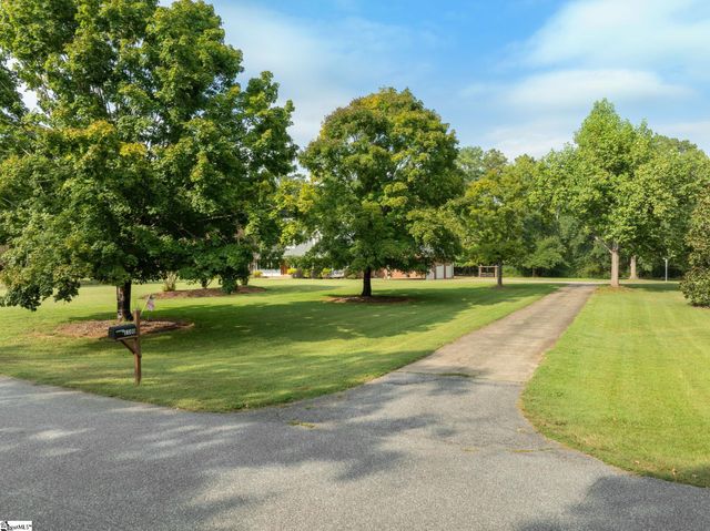 1100 Pine Knoll, Pendleton, SC 29670