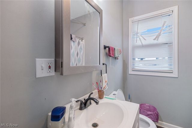 3469 W 45th Street, Cleveland, OH 44102