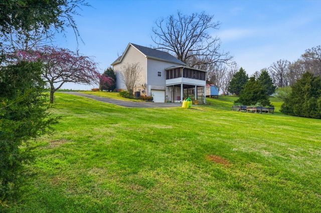 194 Carson Road, Sweetwater, TN 37874
