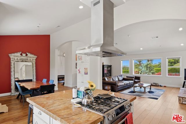 30429 Morning View Drive, Malibu, CA 90265