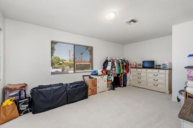 73915 Mountain View Avenue, Palm Desert, CA 92260