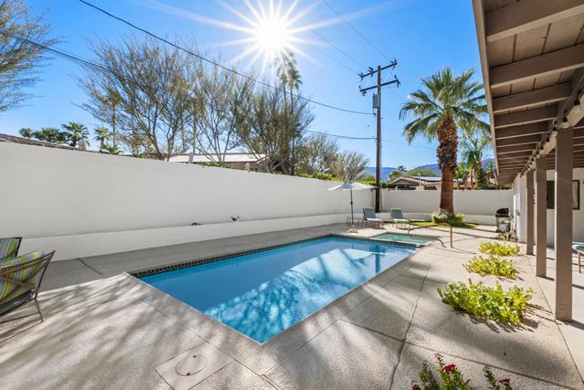 73915 Mountain View Avenue, Palm Desert, CA 92260