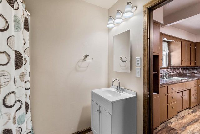 906 MIRA AVENUE, Crivitz, WI 54114