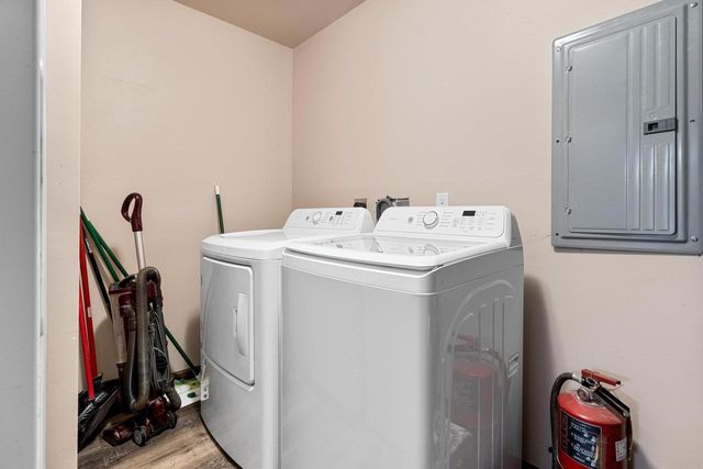 906 MIRA AVENUE, Crivitz, WI 54114