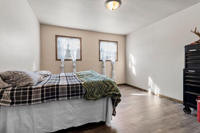 906 MIRA AVENUE, Crivitz, WI 54114