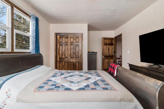 906 MIRA AVENUE, Crivitz, WI 54114