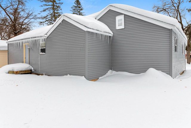 906 MIRA AVENUE, Crivitz, WI 54114