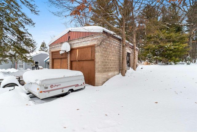 906 MIRA AVENUE, Crivitz, WI 54114