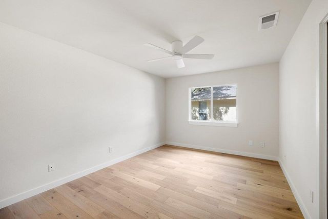 10707 Pinehurst DR, Austin, TX 78747