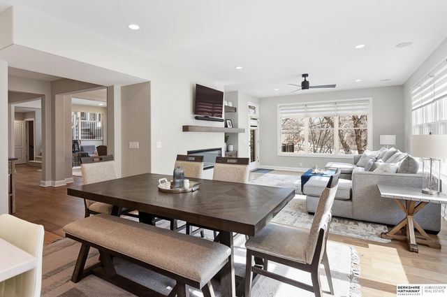 559 S 182 Street, Omaha, NE 68022