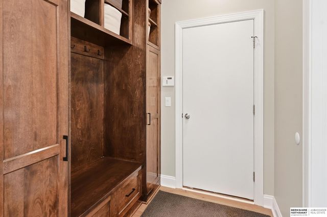 559 S 182 Street, Omaha, NE 68022