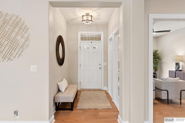 559 S 182 Street, Omaha, NE 68022