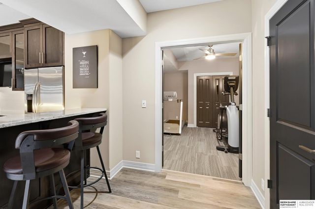 559 S 182 Street, Omaha, NE 68022