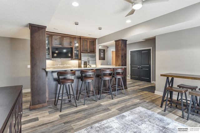 559 S 182 Street, Omaha, NE 68022