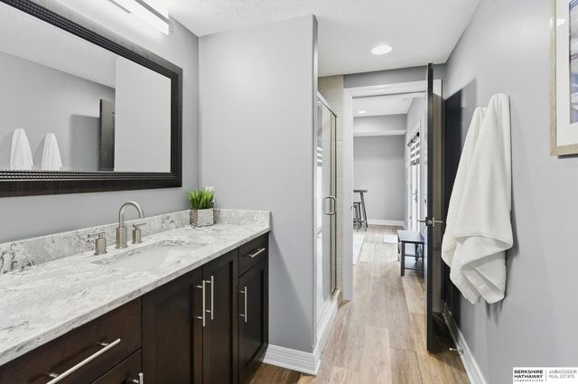 559 S 182 Street, Omaha, NE 68022