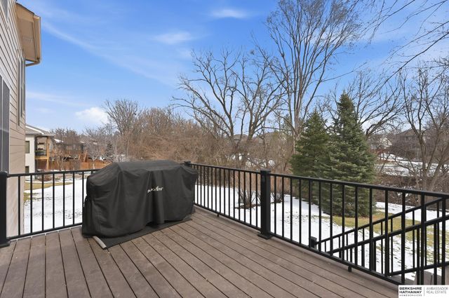 559 S 182 Street, Omaha, NE 68022