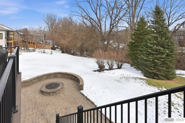 559 S 182 Street, Omaha, NE 68022