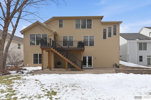 559 S 182 Street, Omaha, NE 68022