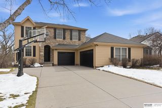 559 S 182 Street, Omaha, NE 68022