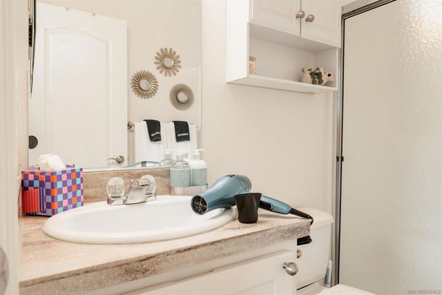 7560 Normal Ave, La Mesa, CA 91941