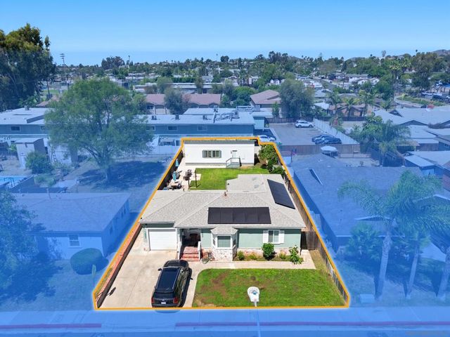7560 Normal Ave, La Mesa, CA 91941