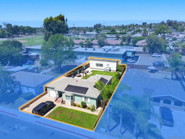 7560 Normal Ave, La Mesa, CA 91941