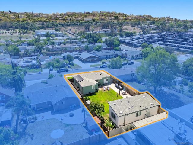 7560 Normal Ave, La Mesa, CA 91941