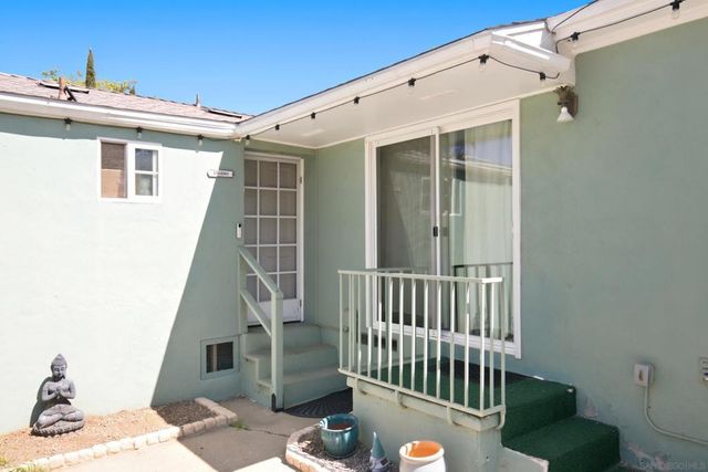 7560 Normal Ave, La Mesa, CA 91941