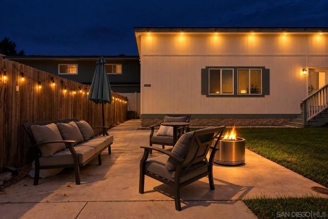 7560 Normal Ave, La Mesa, CA 91941