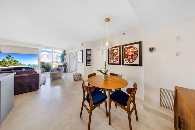 1621 Bay Rd 802, Miami Beach, FL 33139