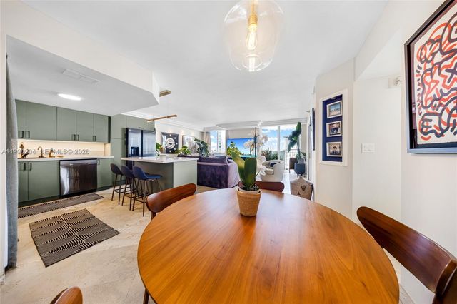 1621 Bay Rd 802, Miami Beach, FL 33139