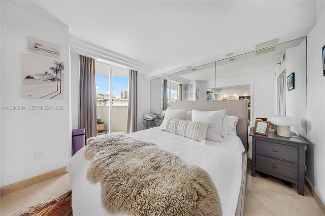 1621 Bay Rd 802, Miami Beach, FL 33139