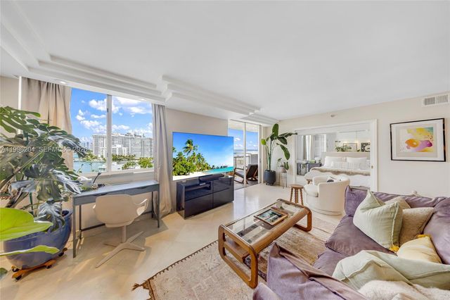 1621 Bay Rd 802, Miami Beach, FL 33139