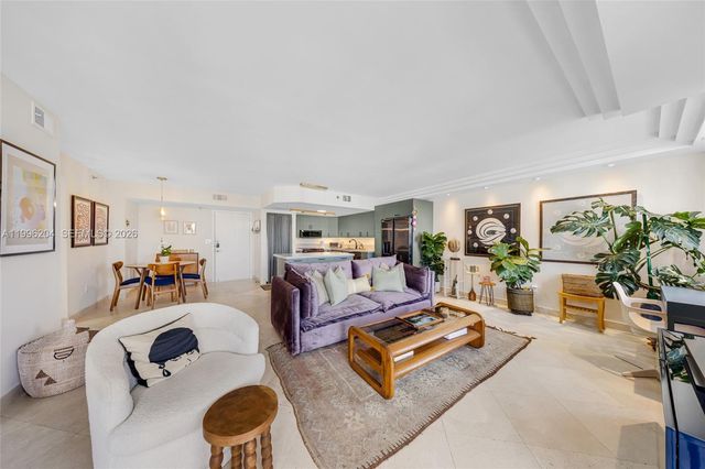 1621 Bay Rd 802, Miami Beach, FL 33139