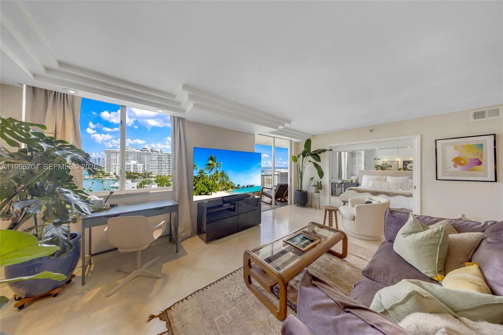 1621 Bay Rd 802, Miami Beach, FL 33139