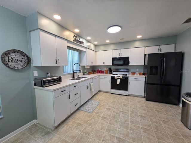 2258 SILVER RE DRIVE, Lakeland, FL 33810
